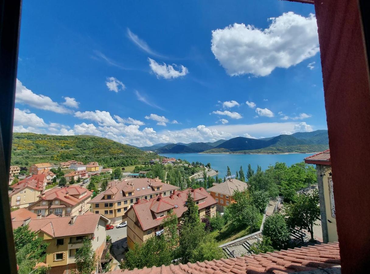 Hostal Sainz Riaño エクステリア 写真