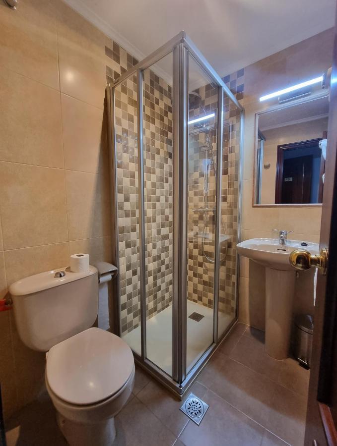 Hostal Sainz Riaño エクステリア 写真