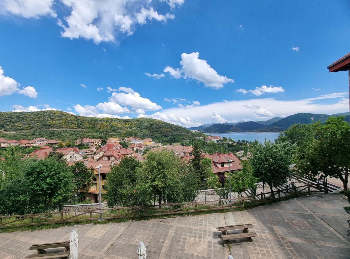 Hostal Sainz Riaño エクステリア 写真
